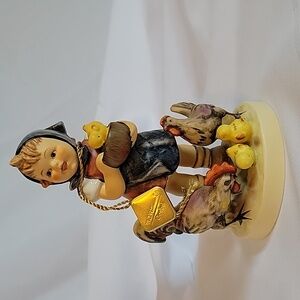 Feeding Time Hummel #1688